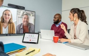 Debrett’s Panduan Etiket Kerja Hybrid