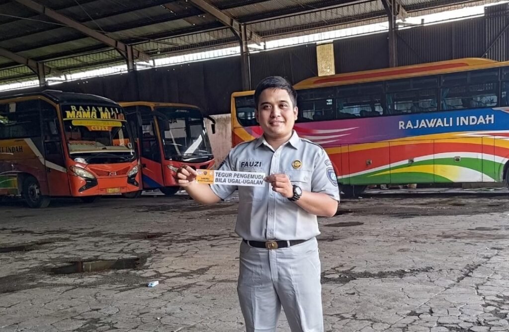 Screenshot_2024-03-18-15-29-08-737_com.whatsapp.w4b-01