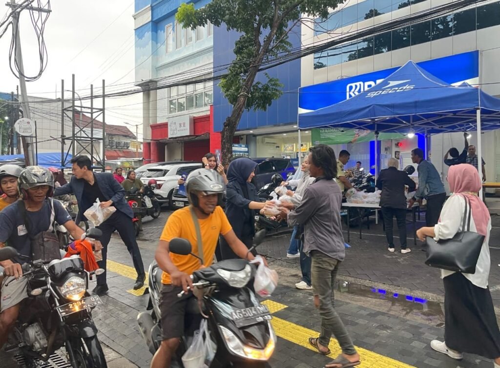 BRI BO Mulyosari Takjil