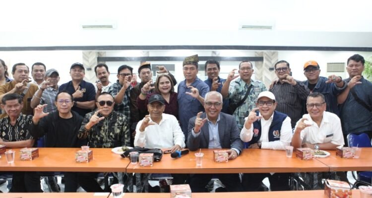 Akhmad Munir Ketua Umum PWI