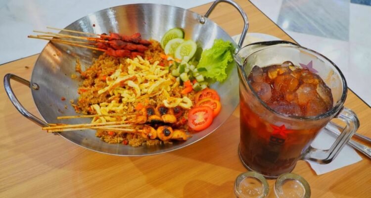 Surabaya Suites Hotel Nasi Goreng