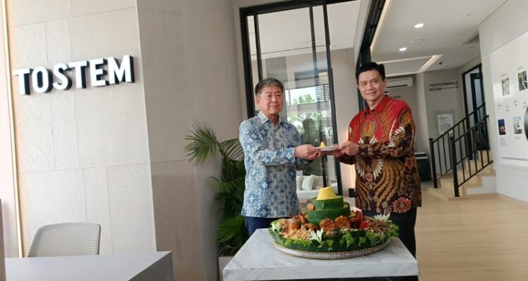 TOSTEM Showroom Surabaya