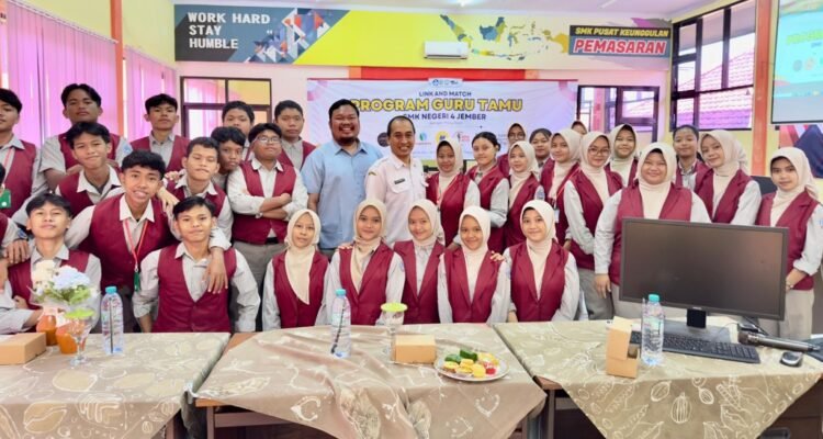 SMKN 4 Jember Literasi AI Kuliah Tamu