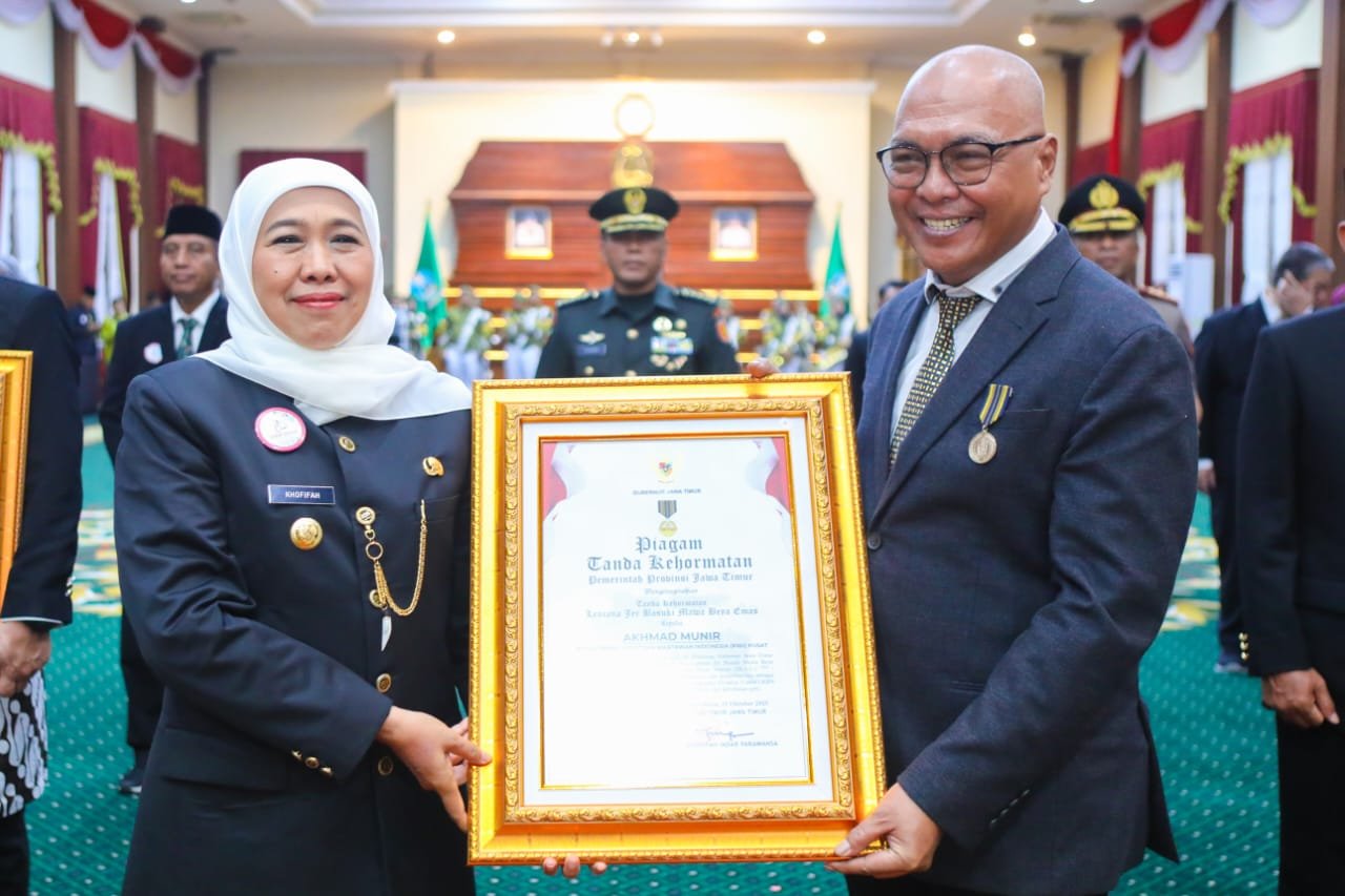 Gubernur Jatim PWI Akhmad Munir