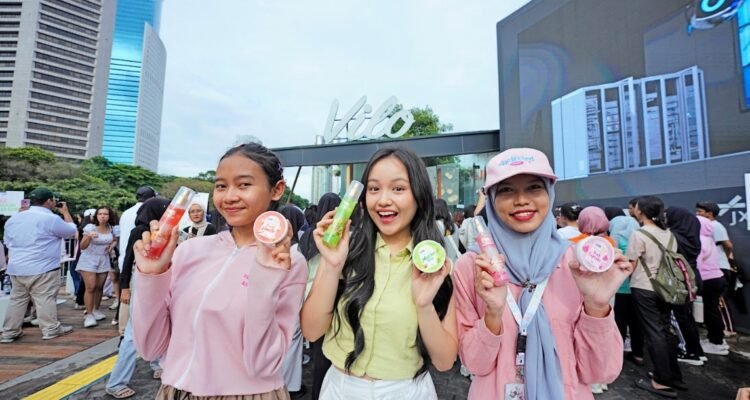 Fres & Natural Matcha Twist Frosty Vanilla