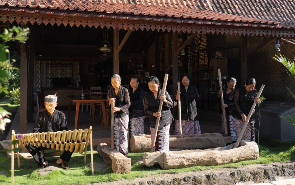 Budaya Osing Desa Sejahtera Astra Kemiren