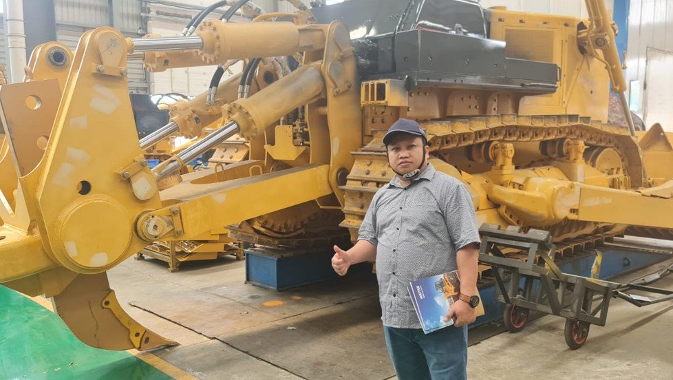 Dari Sales Naik Kelas Bersama BRI Menjadi CEO Alat Berat