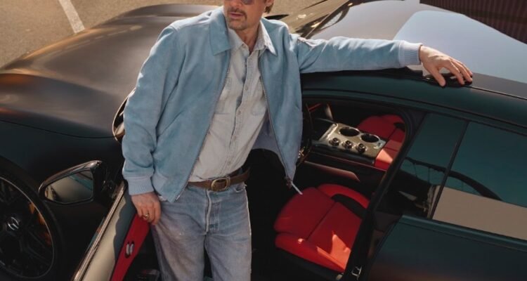 Mercedes-AMG Tunjuk Brad Pitt Jadi Bintang Kampanye