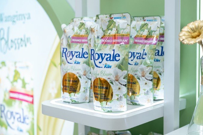 Dian Kharisma Raih Miss Royale 2026
