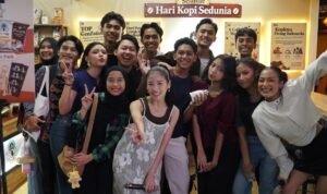Top Coffee Haruka Haijatim Hari Kopi Sedunia, TOP Coffee Bagi 10.000 Gelas Gratis